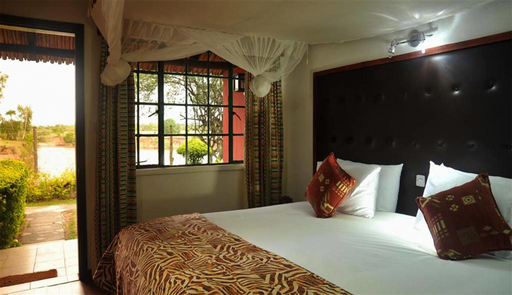 Aitong Mara River Lodge מראה חיצוני תמונה